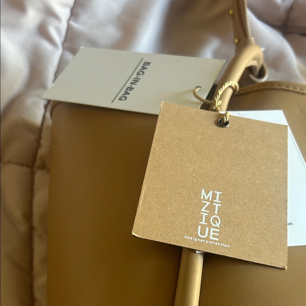 Miztique Classic Tan Shoulder Bag - Picture 5 of 8
